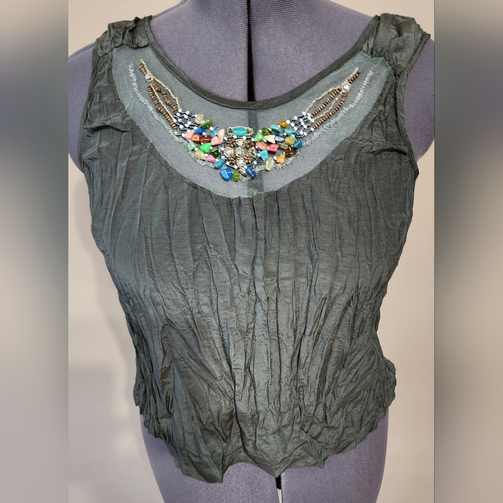 Anne Giorgio Green Crinkle Beaded Necklace Tank Top